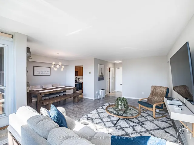 房产图片 12 - 多伦多西大道551号西区商场310单元