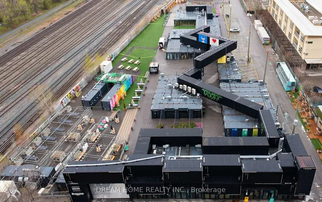 Additional image 18 of 27 Bathurst St Unit 617