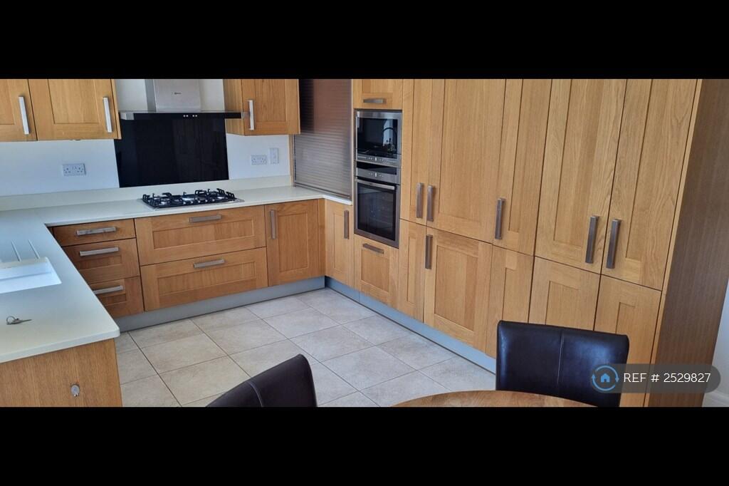 Additional image 17 of Bennets Lodge, Harpenden, AL5