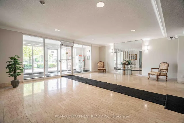 房产图片 6 - 416 Limeridge Rd 单元 216