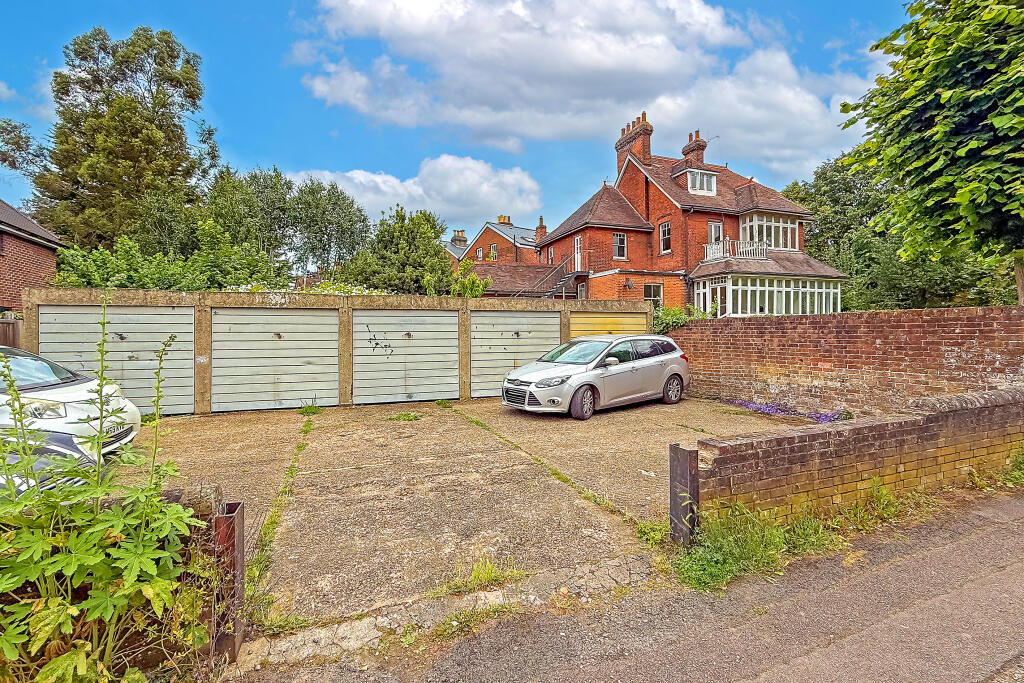 Additional image 15 of Ridgmont Road, St. Albans, AL1