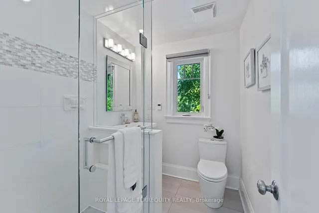 Additional image 33 of 7 Roe Ave