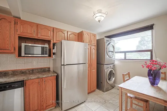 Additional image 12 of 34 Crestview Ave