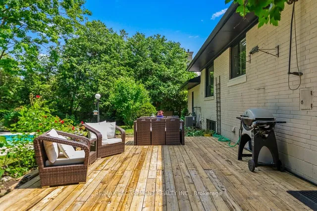 Additional image 37 of 237 Albion Ave