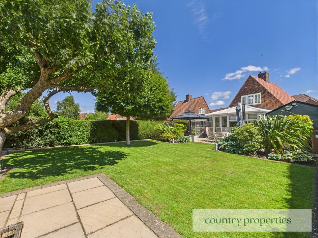 Additional image 32 of Peartree Lane, Welwyn Garden City, AL7