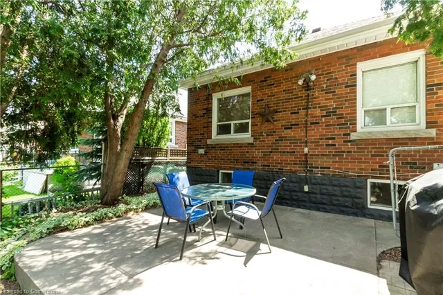 Additional image 30 of 42 Cameron Ave