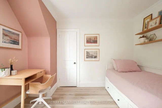 房产图片 25 - 505 Queensdale Ave