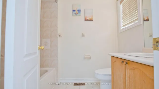 Additional image 29 of 74 EASTVIEW Gate