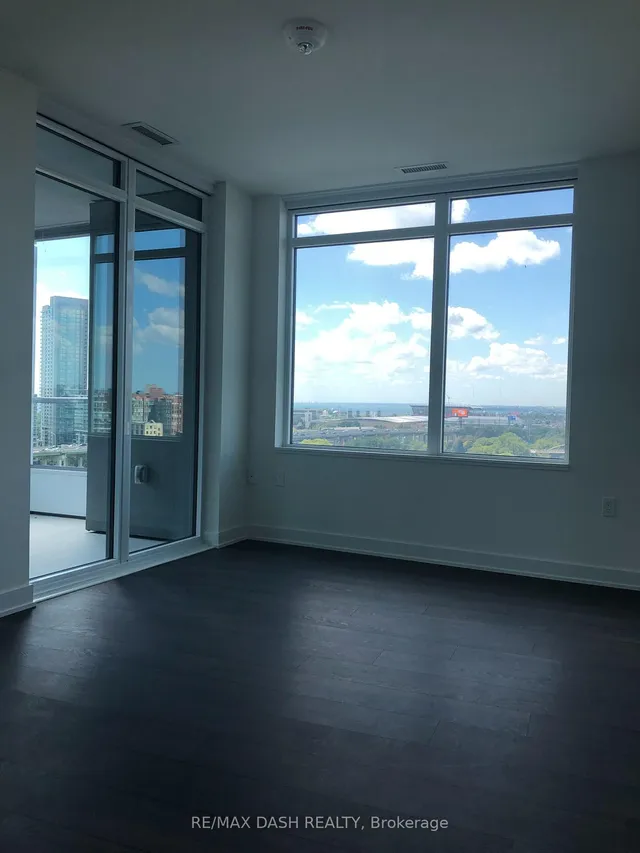 Additional image 10 of 27 Bathurst St Unit 1204W