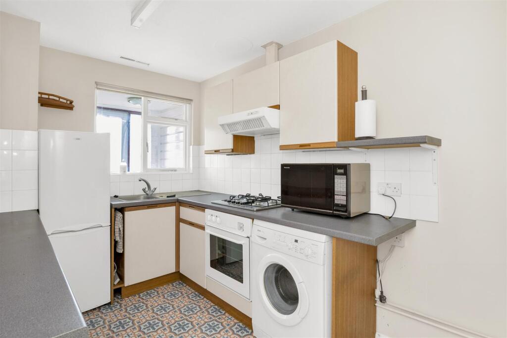 Additional image 8 of Stanton Close, St. Albans