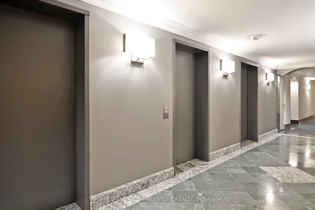 Additional image 50 of 110 Bloor St Unit 1009