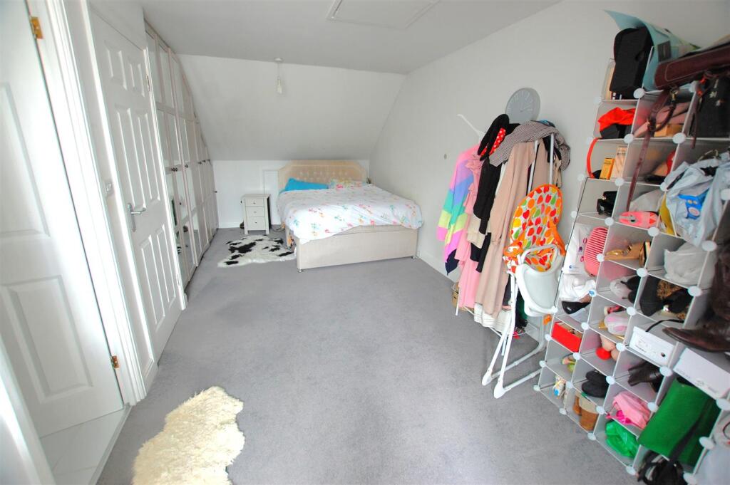 Additional image 12 of Dixons Hill Road, Welham Green