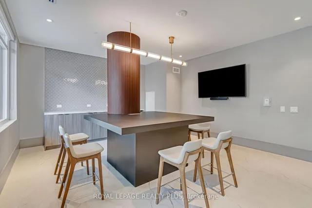 Additional image 22 of 55 Duke St Unit 233