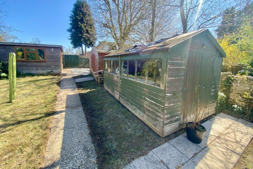 Additional image 23 of Mount Drive, Park Street, St. Albans, Hertfordshire, AL2