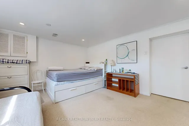 Additional image 24 of 1 Amberdale Dr