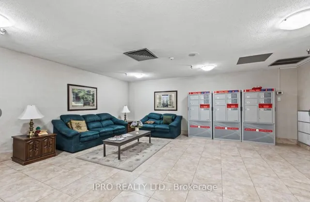 Additional image 7 of 1333 Bloor St St Unit 1712