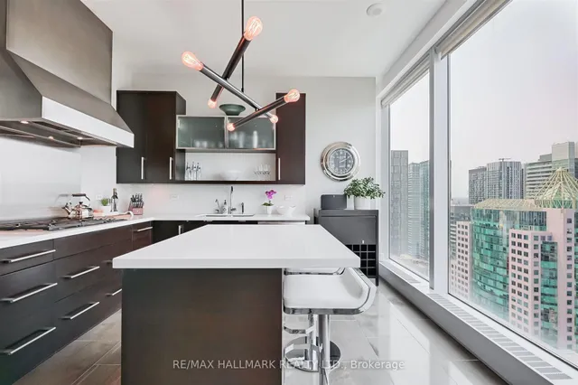 Additional image 29 of 183 Wellington St Unit 3303