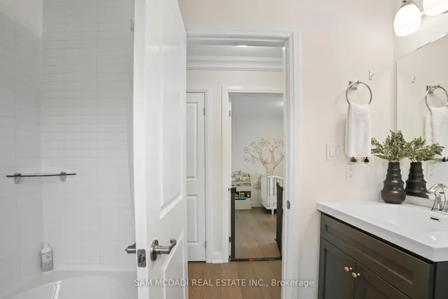 Additional image 32 of 3006 Creekshore Common Unit 34