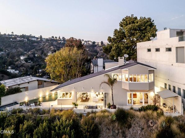 8326 Grand View Dr, Los Angeles, CA 90046