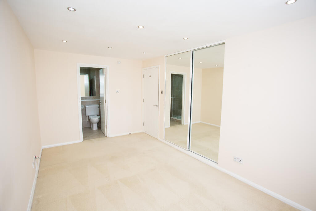 Additional image 5 of Gatcombe Court, Dexter Close, St Albans, Herts, AL1