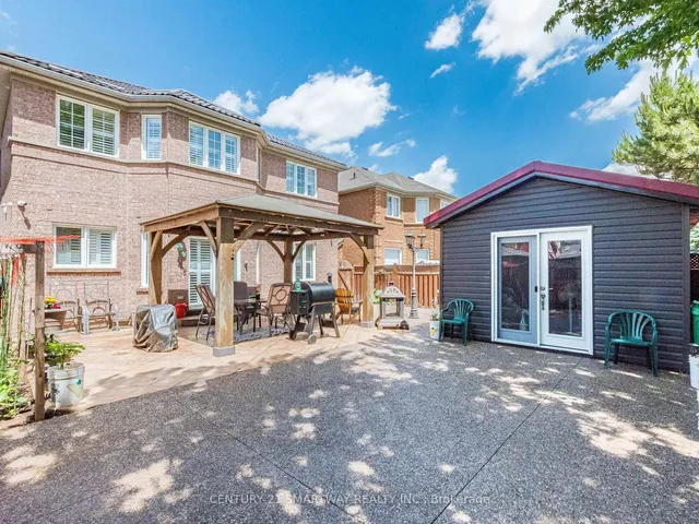 Additional image 45 of 38 Bottlebrush Dr