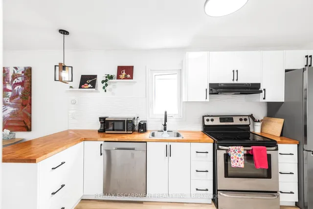 Additional image 10 of 167 TOLTON Ave