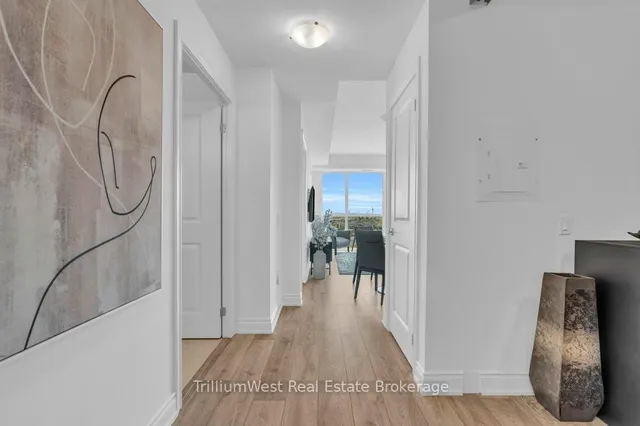 Additional image 5 of 1050 Main St Unit 1004