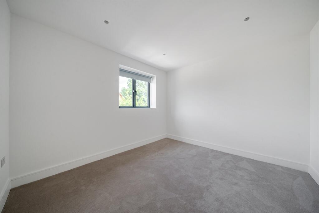 Additional image 17 of Wildwood Avenue, Bricket Wood, St. Albans