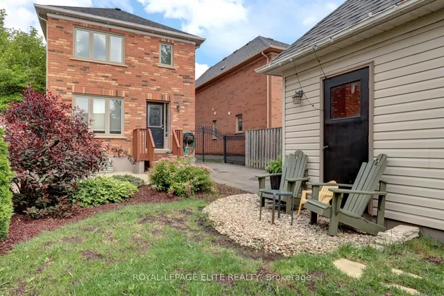 房产图片 40 - 2567 Capilano Cres