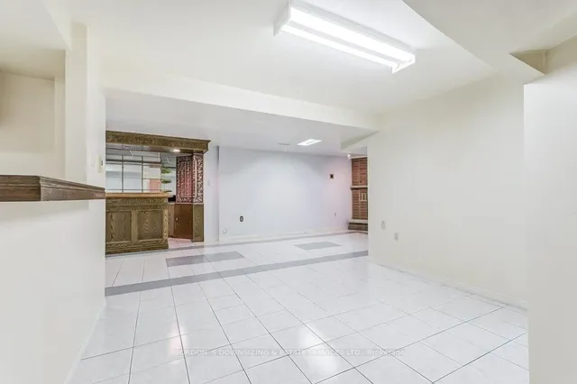 Additional image 29 of 459 Glenashton Dr