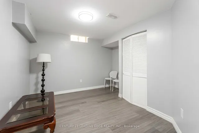 Additional image 40 of 117 Thoroughbred Blvd