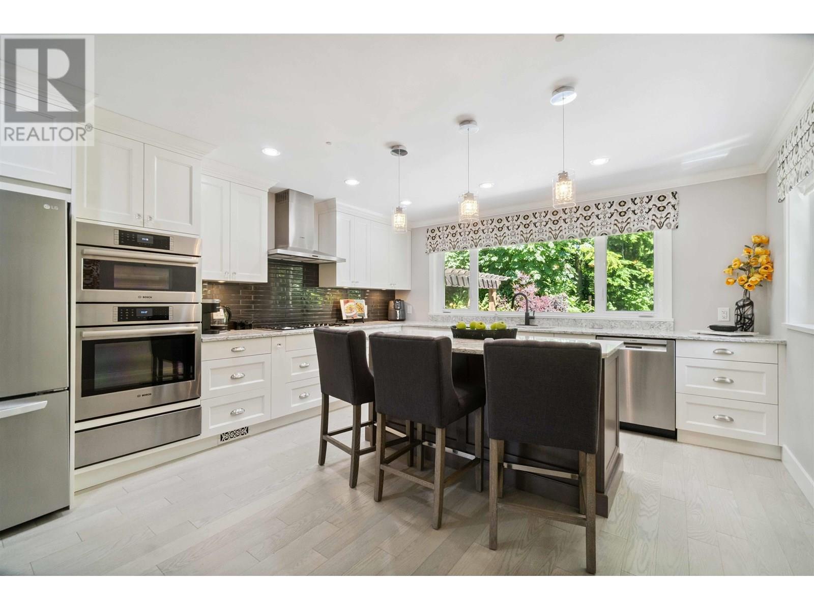 2969 LOTUS COURT|Coquitlam, British Columbia V3B7B3