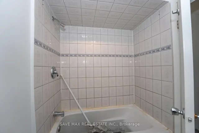 Additional image 20 of 62 Moregate Cres