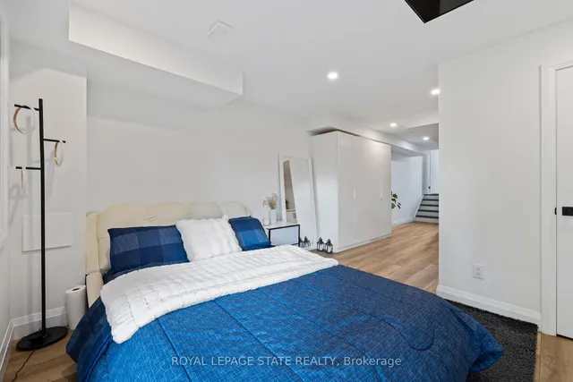 Additional image 8 of 136 Crafter Cres