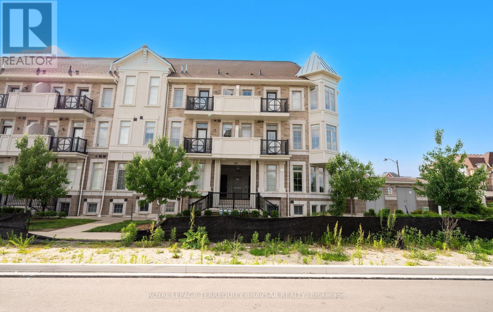 26 - 89 ARMDALE ROAD|Mississauga (Hurontario), Ontario L4Z0C7