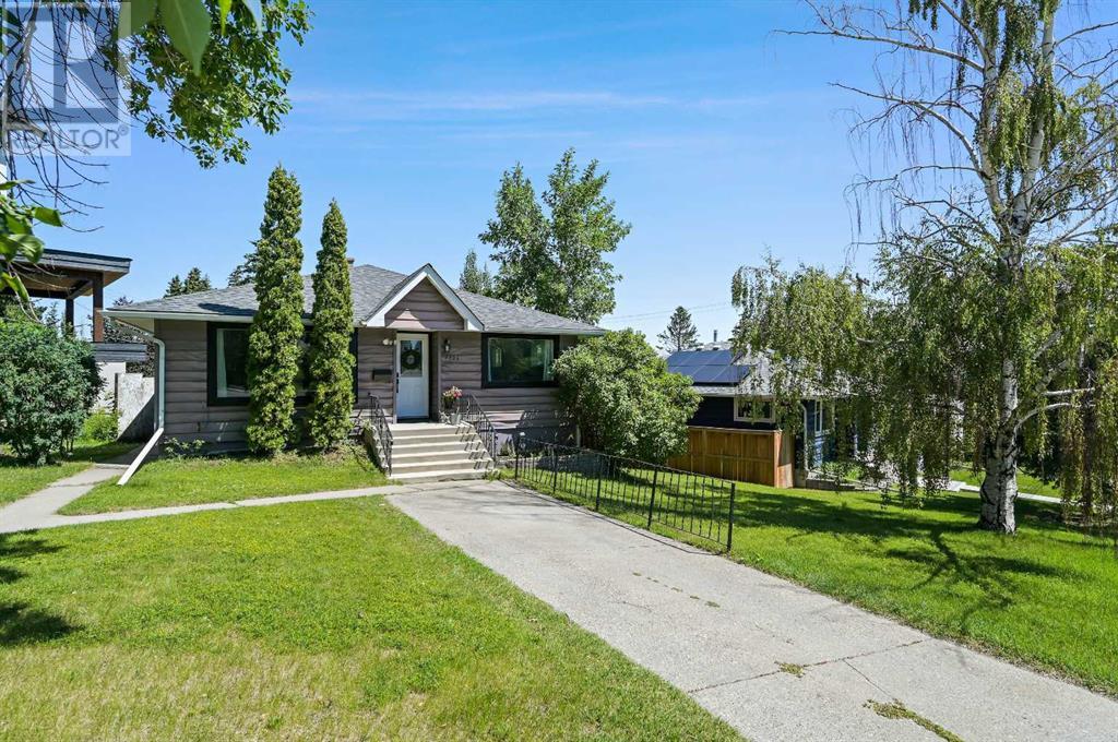 2326 19 Street SW|Calgary, Alberta T2T4x2