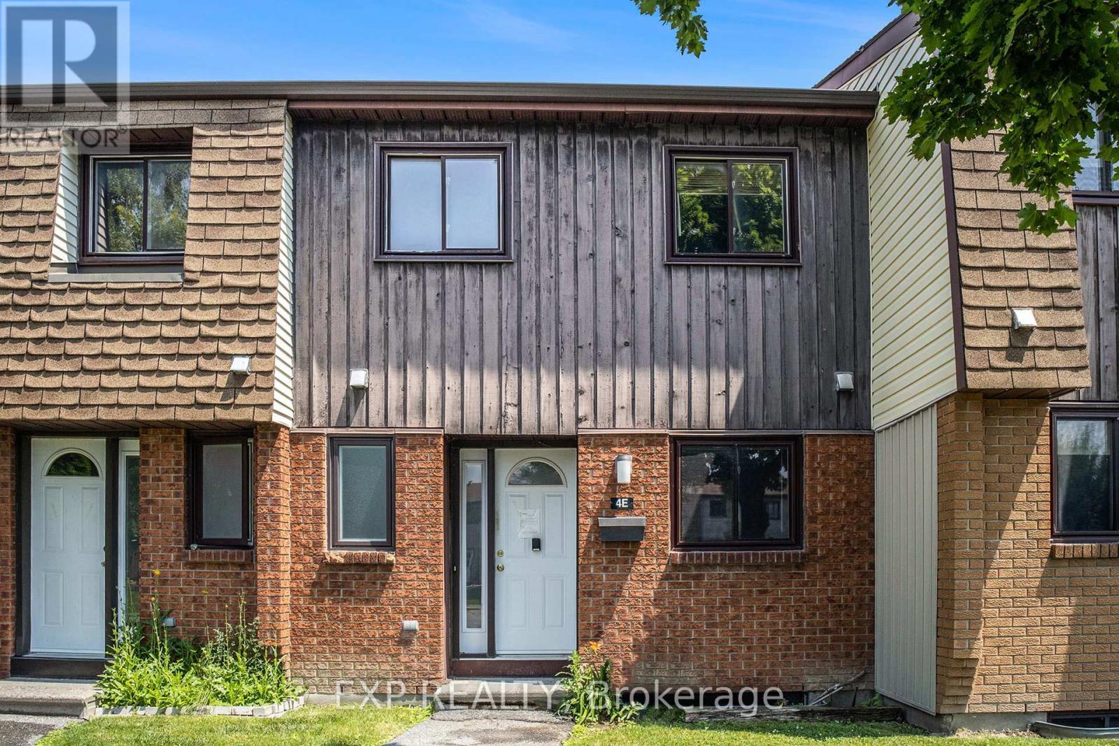 4E - 39 WOODVALE GREEN|Ottawa, Ontario K2G4G8