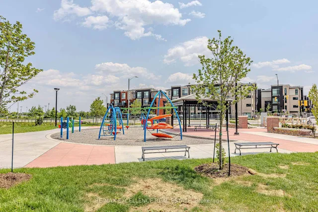 Additional image 44 of 215 Veterans Dr Unit 1008S