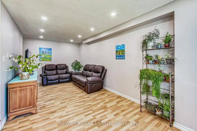 Additional image 11 of 375 Pioneer Dr Unit 1