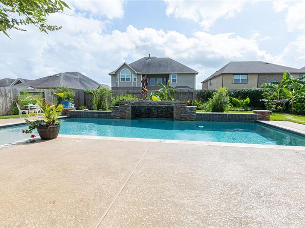 2208 Rocky Shores Ln, Houston, TX 77089