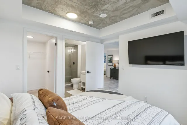 Additional image 19 of 2 Augusta Ave Unit 801