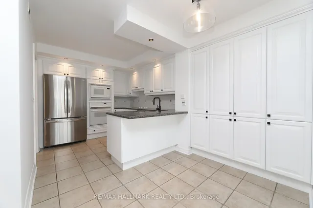 Additional image 21 of 2727 Yonge St Unit 609