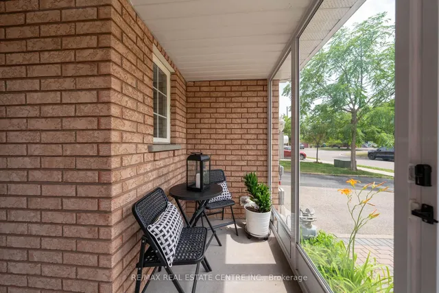 Additional image 4 of 32 Queen Anne Dr