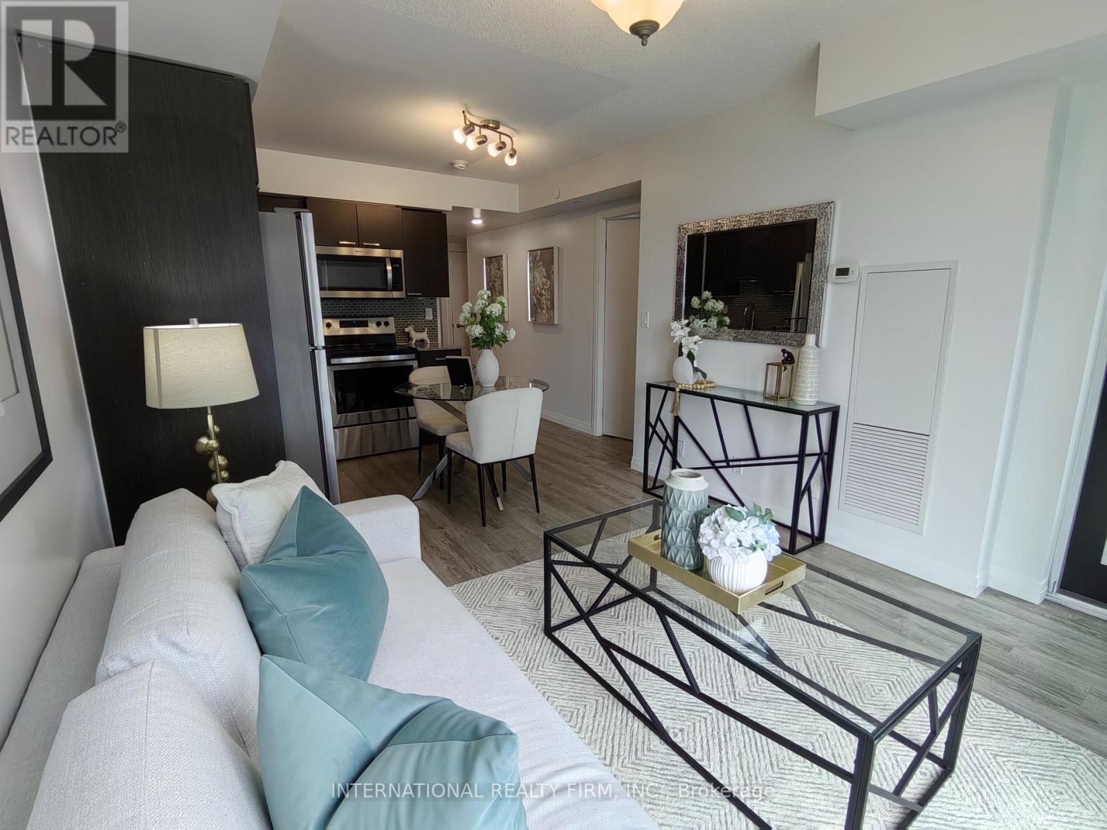 507 - 2152 LAWRENCE AVENUE E|Toronto (Wexford-Maryvale), Ontario M1R0B5