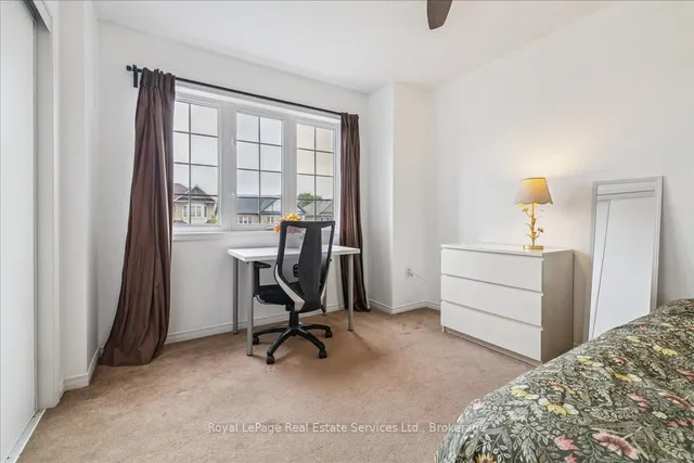 房产图片 30 - 64 Newport Cres