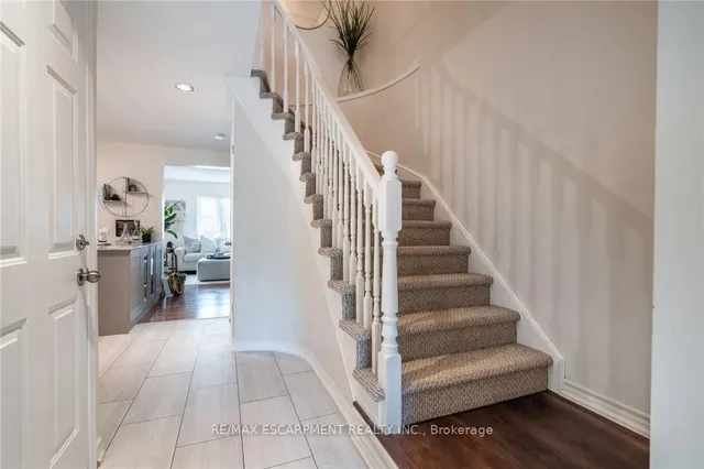 房产图片 6 - 100 Vineberg Dr Unit 24