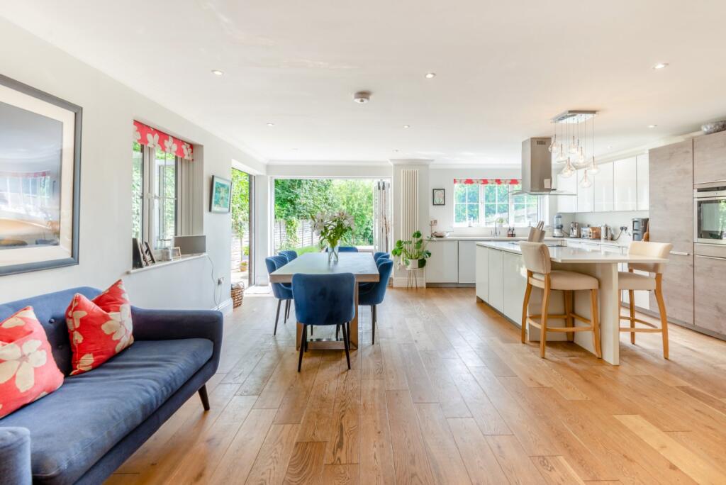 Additional image 15 of The Drive, Welwyn, Hertfordshire
