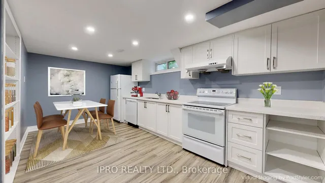 Additional image 23 of 22 Royal Doulton Dr