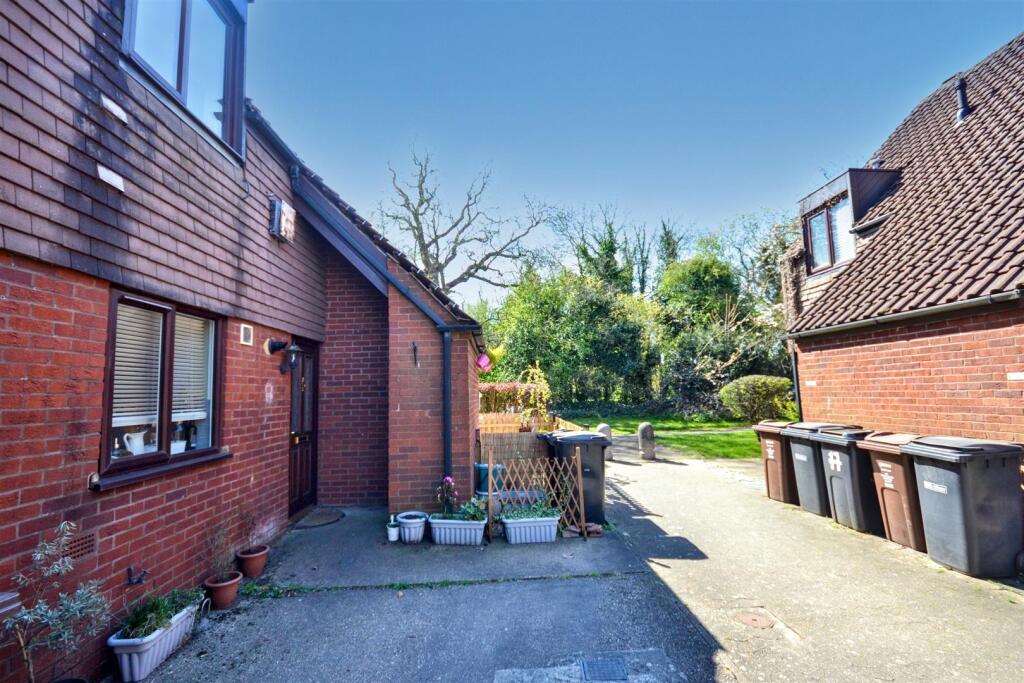 Additional image 10 of Newgate Close, St. Albans