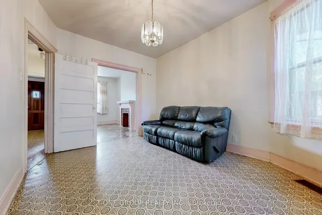 Additional image 8 of 839 Shaw St